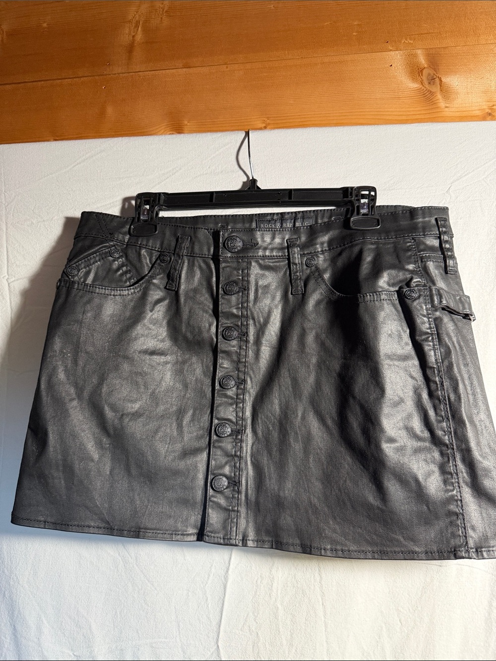 Rock & Republic Black Faux Leather woven Vinyl Button Mini Skirt 12/14 size